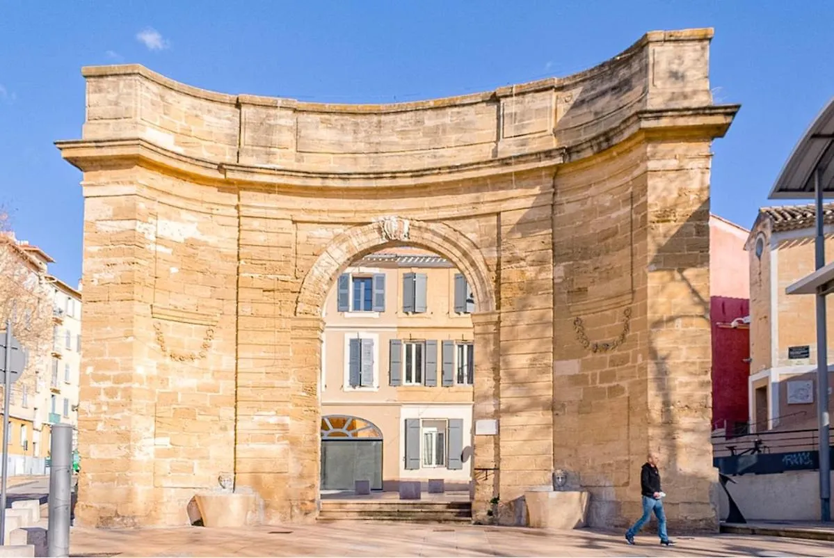 La Forgia - Centre Historique, Duplex, Clim, 2 Personnes Apartment Istres France